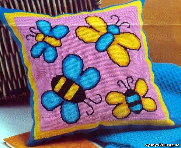 Подушка с бабочками 